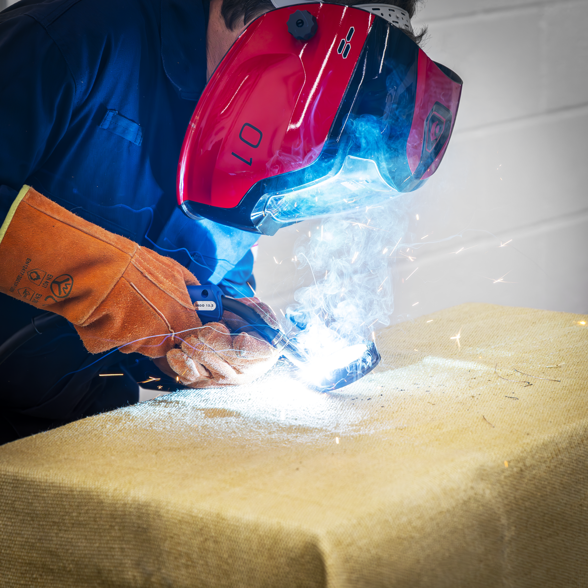 Sealey SUPERMIG200 Professional Gas/Gasless MIG Welder with Binzel® Euro Torch 200A 230V