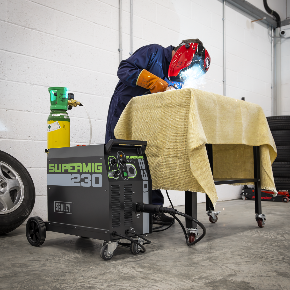 Sealey SUPERMIG230 Professional Gas/Gasless MIG Welder with Binzel® Euro Torch 230A 230V