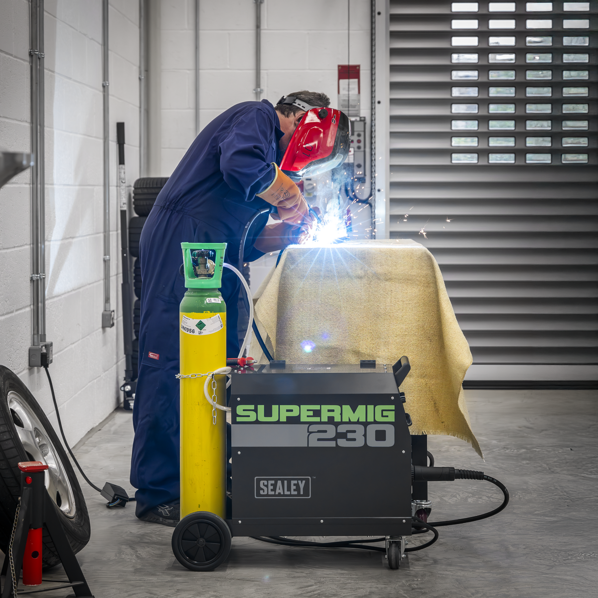 Sealey SUPERMIG230 Professional Gas/Gasless MIG Welder with Binzel® Euro Torch 230A 230V