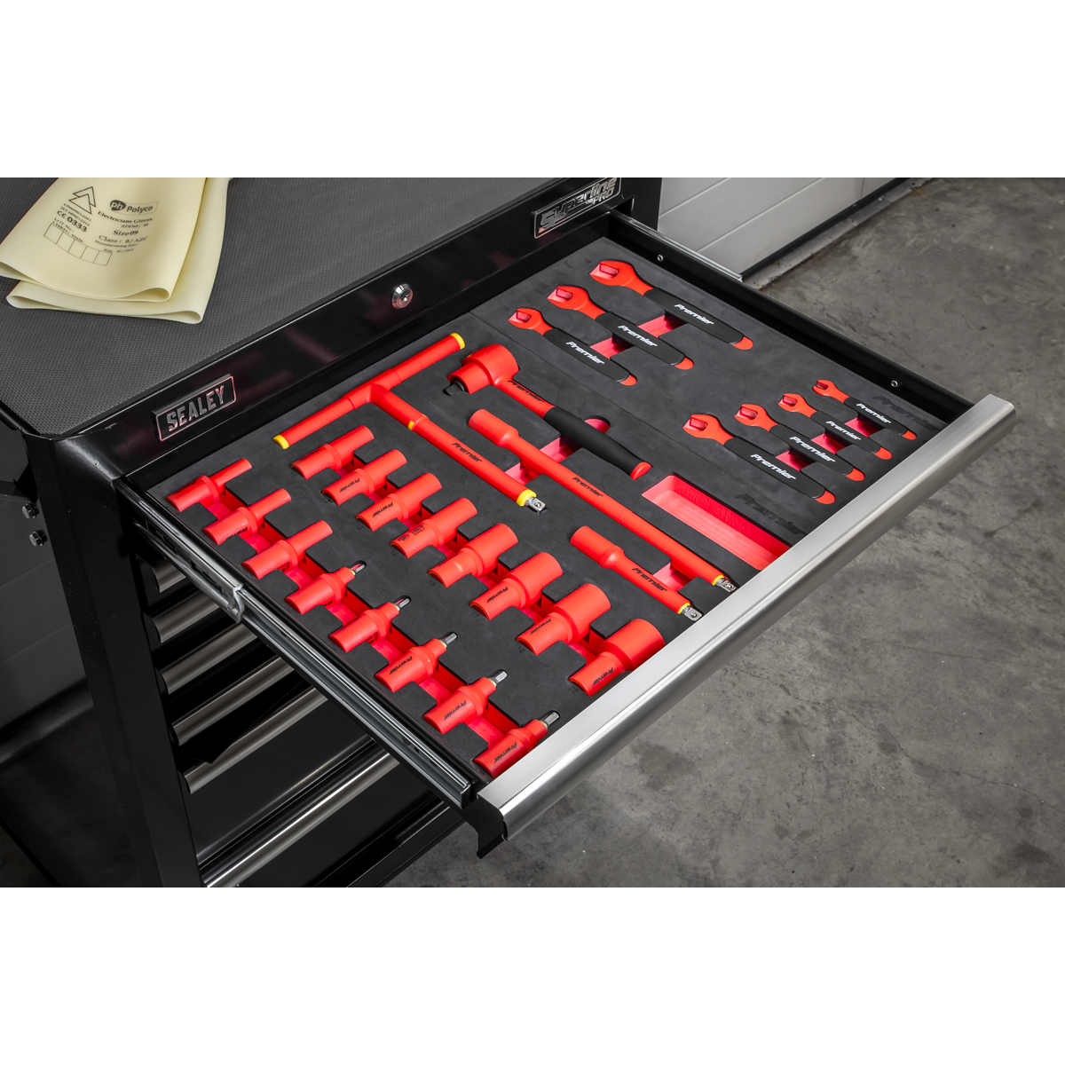 Sealey TBTECOMBO2 Rollcab 7 Drawer with Insulated Tool Kit 63pc