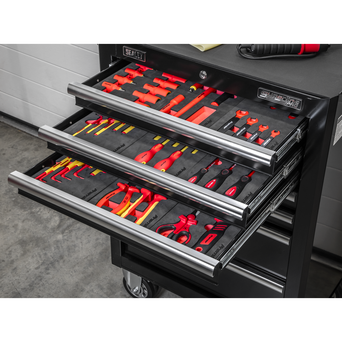 Sealey TBTECOMBO2 Rollcab 7 Drawer with Insulated Tool Kit 63pc