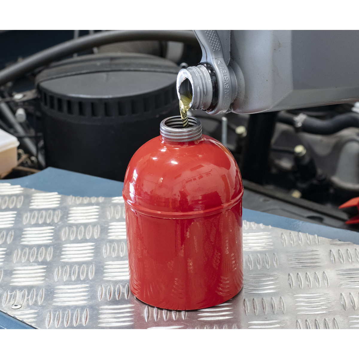 Sealey TP1000 Metal Oil Can with Flexible Spout 1000ml