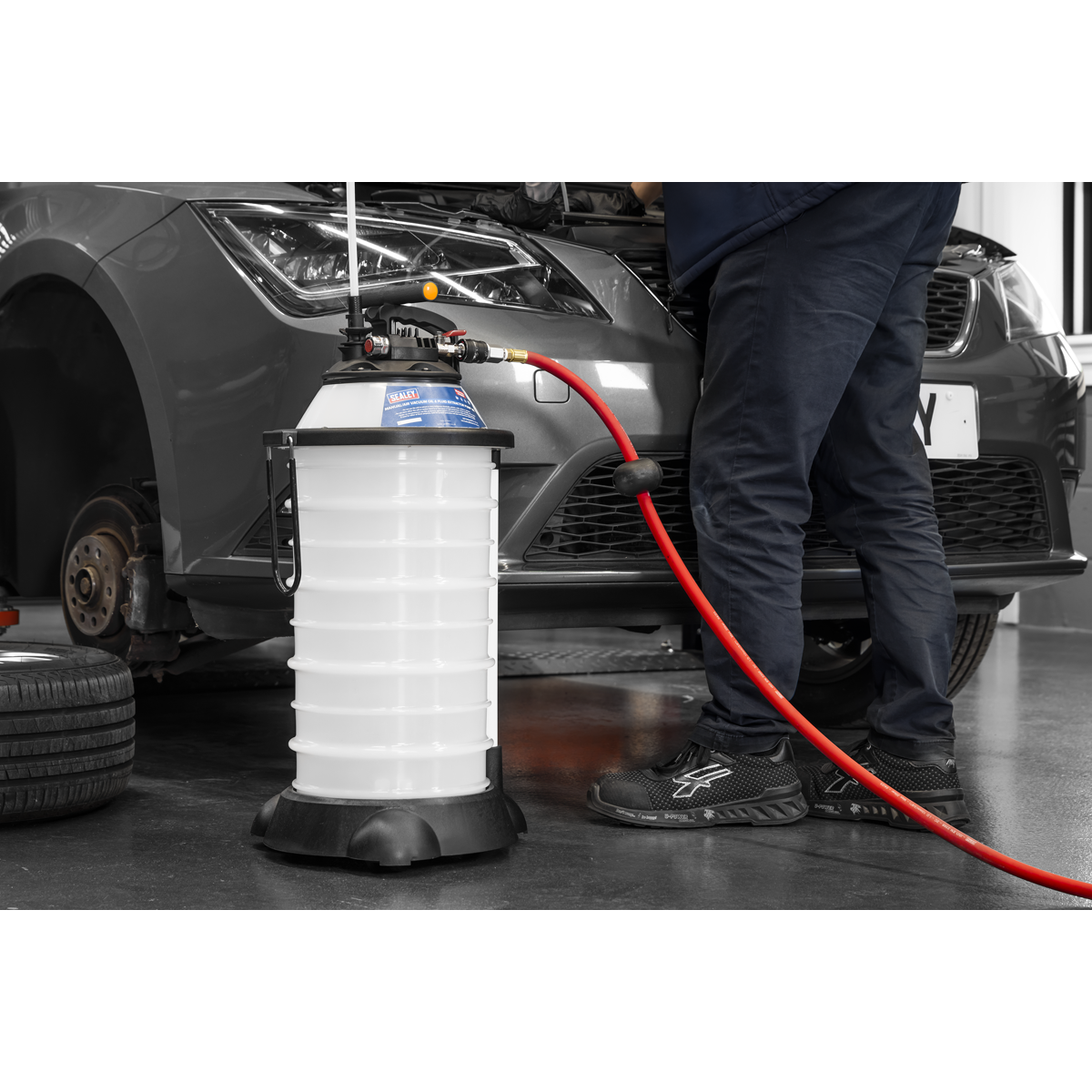 Sealey TP6909 Manual/Air Vacuum Oil & Fluid Extractor Pump 18L