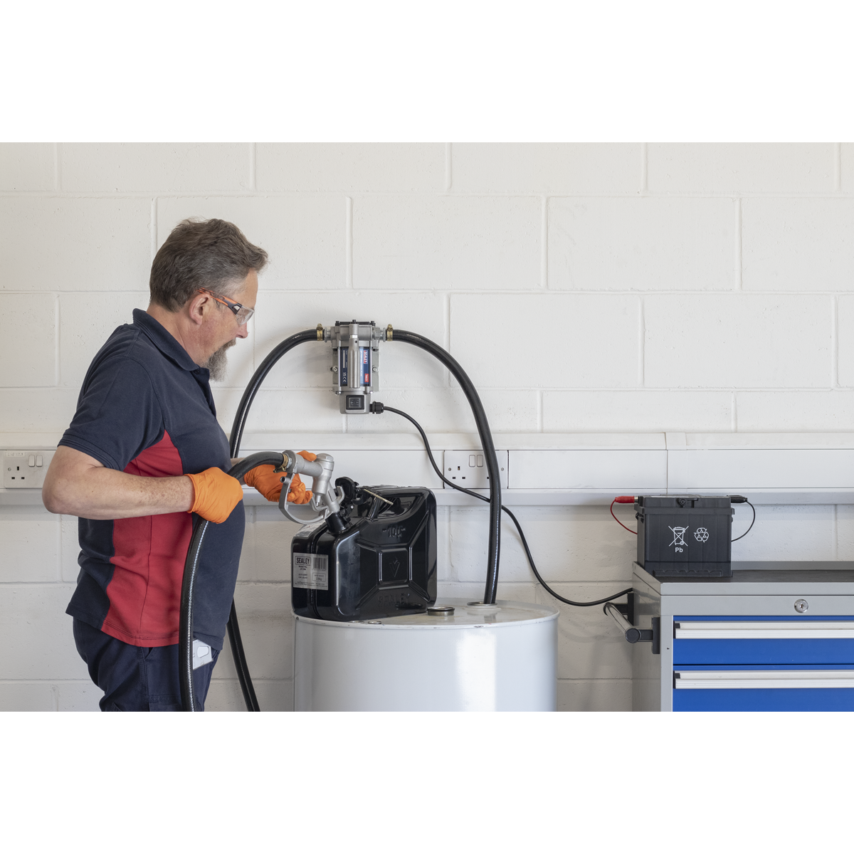 Sealey TP96 Portable Diesel/Fluid Transfer Pump 12V