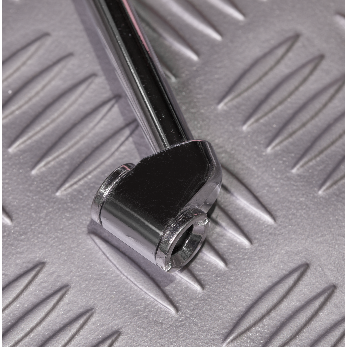 Sealey TST003 Digital Tyre Pressure Gauge with Twin Push-On Connector