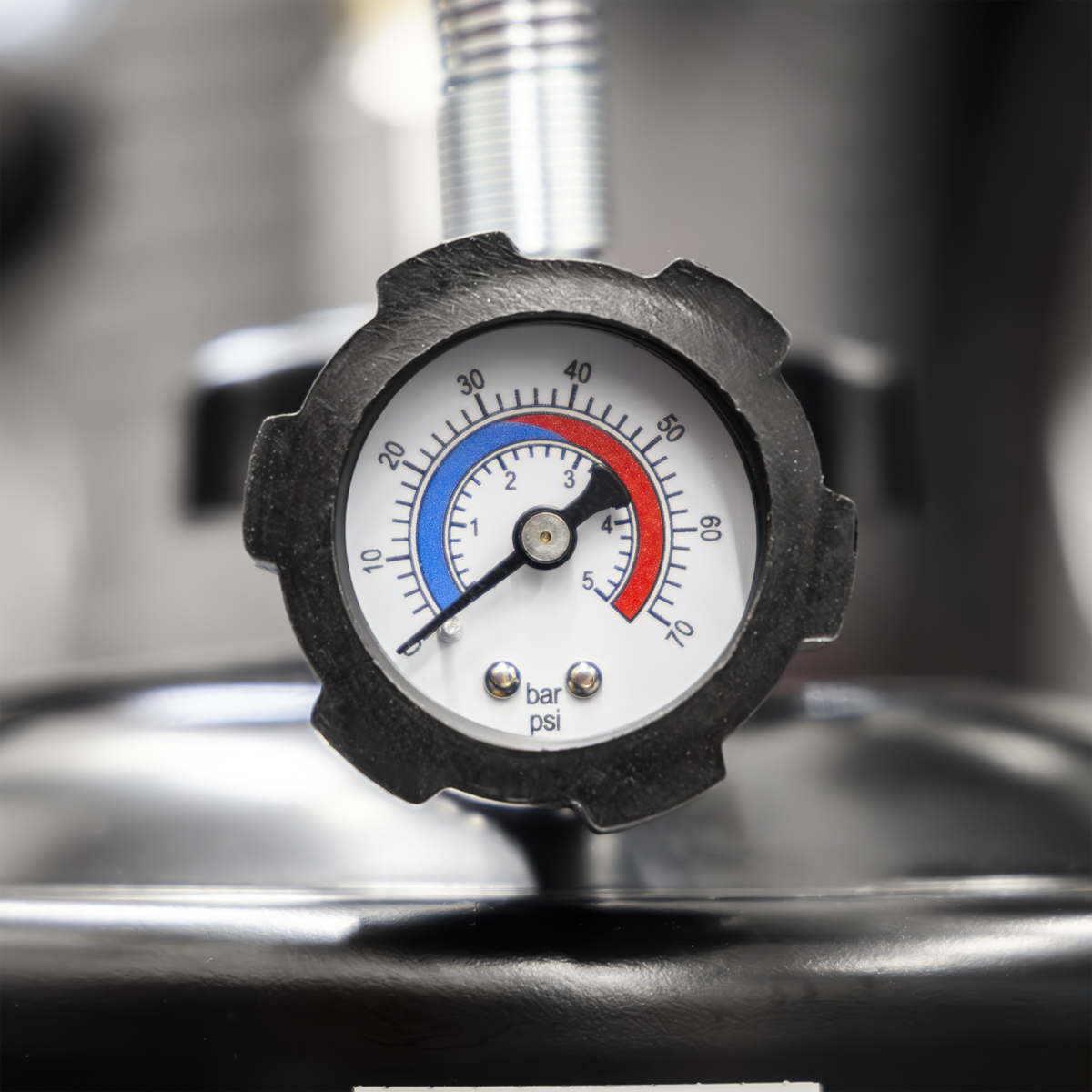 Sealey VS0204 Pneumatic Brake & Clutch Pressure Bleeder Kit 5L