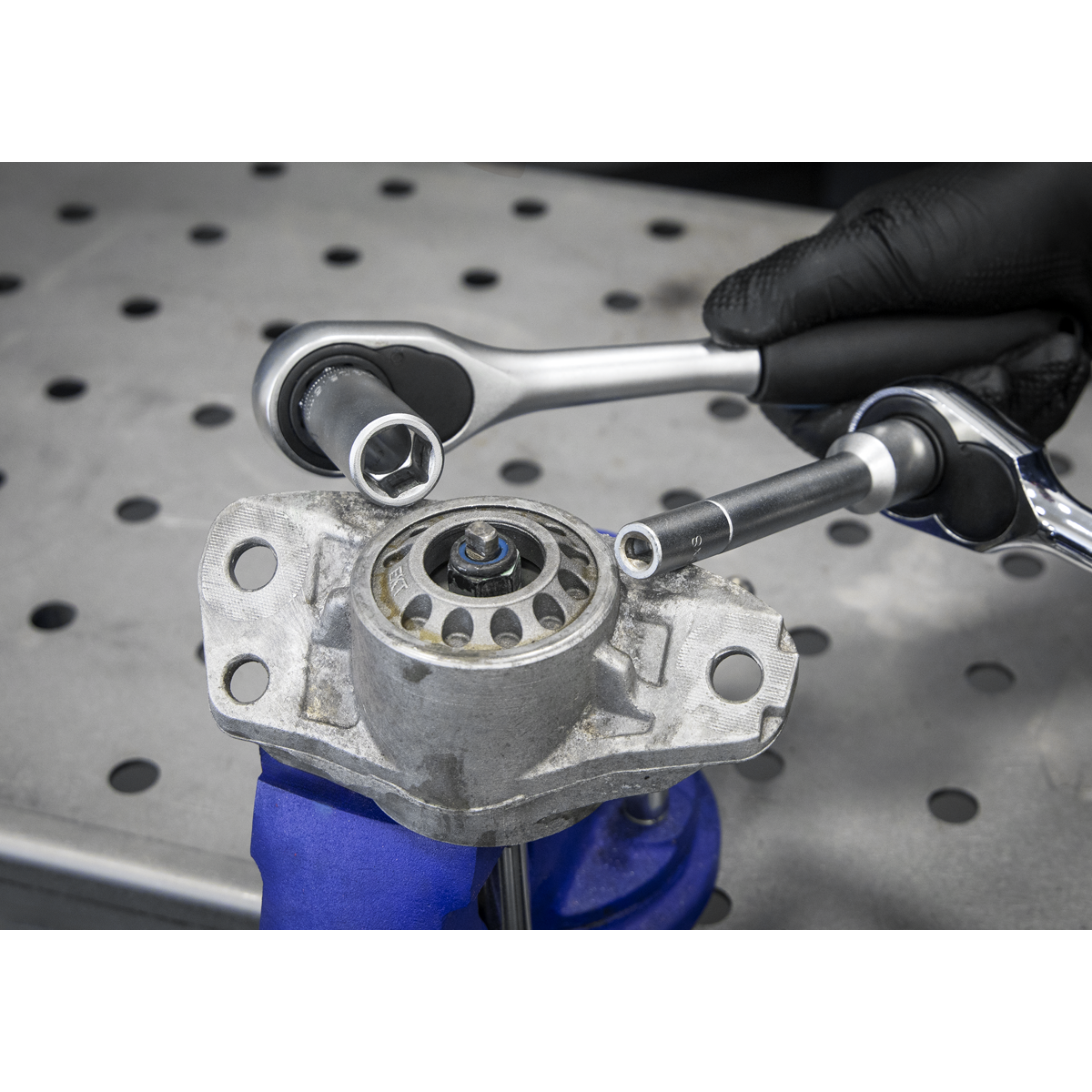 Sealey VS0331 Shock Absorber Strut Nut Kit 18pc