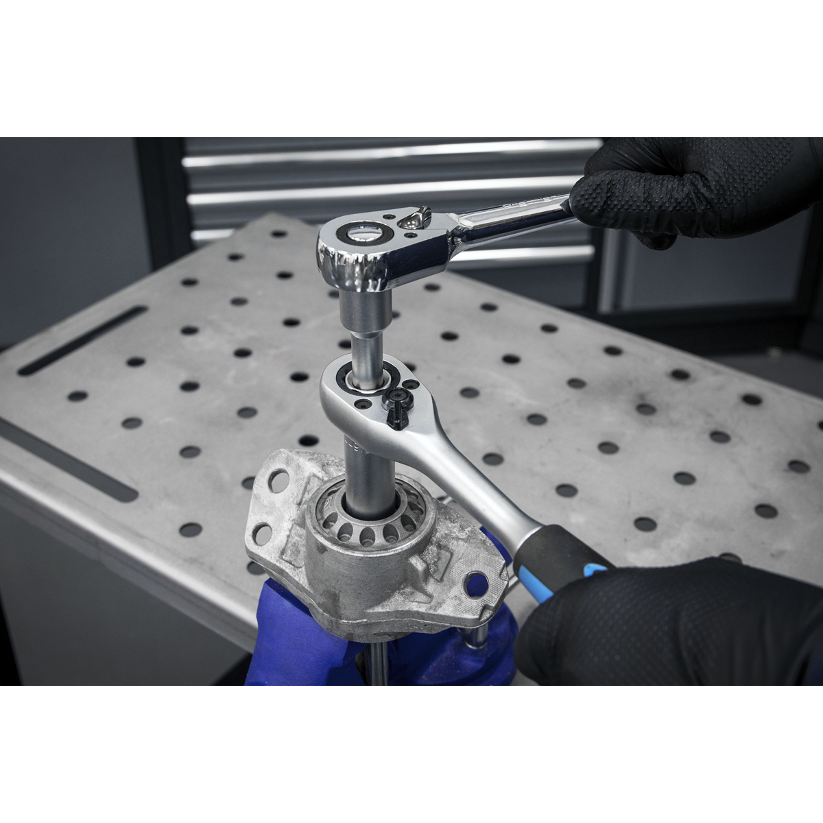 Sealey VS0331 Shock Absorber Strut Nut Kit 18pc