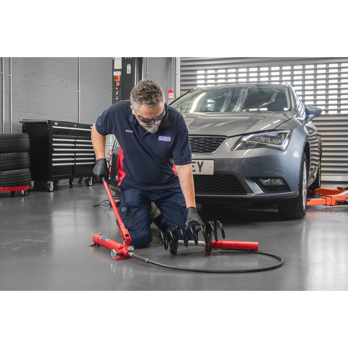 Sealey VS7011 Hydraulic Coil Spring Compressor 1000kg