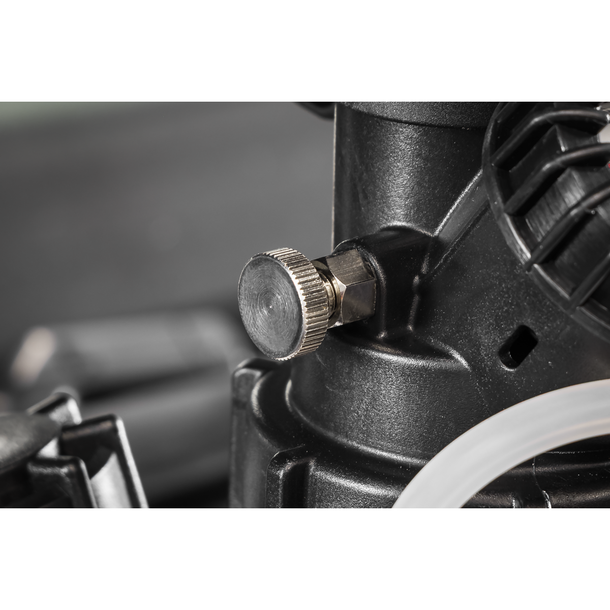 Sealey VS820 Brake & Clutch Bleeding System 2.5L