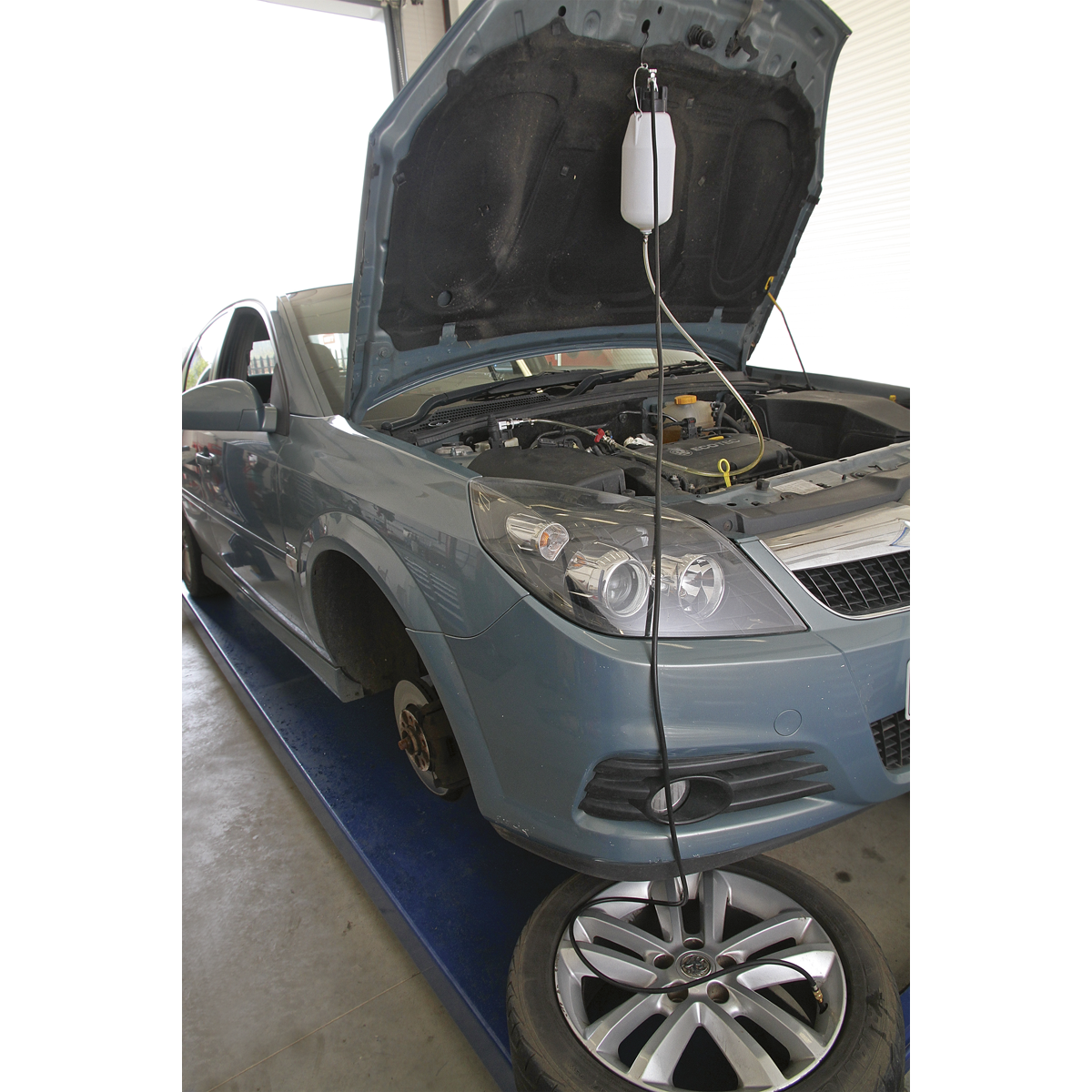 Sealey VS821 Pneumatic Brake & Clutch Bleeder 1.5L