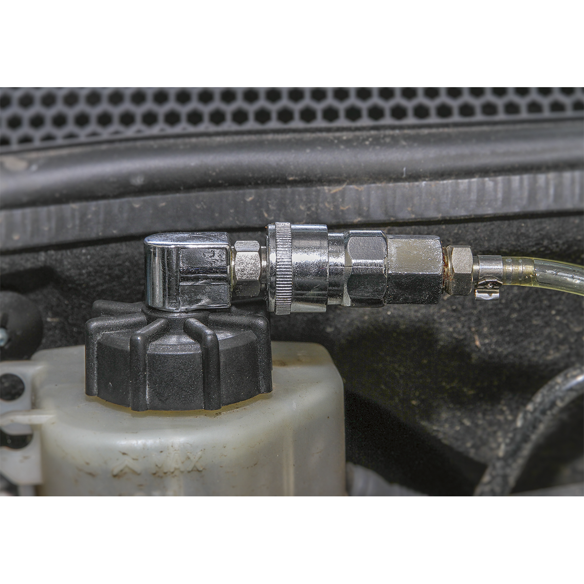 Sealey VS821 Pneumatic Brake & Clutch Bleeder 1.5L