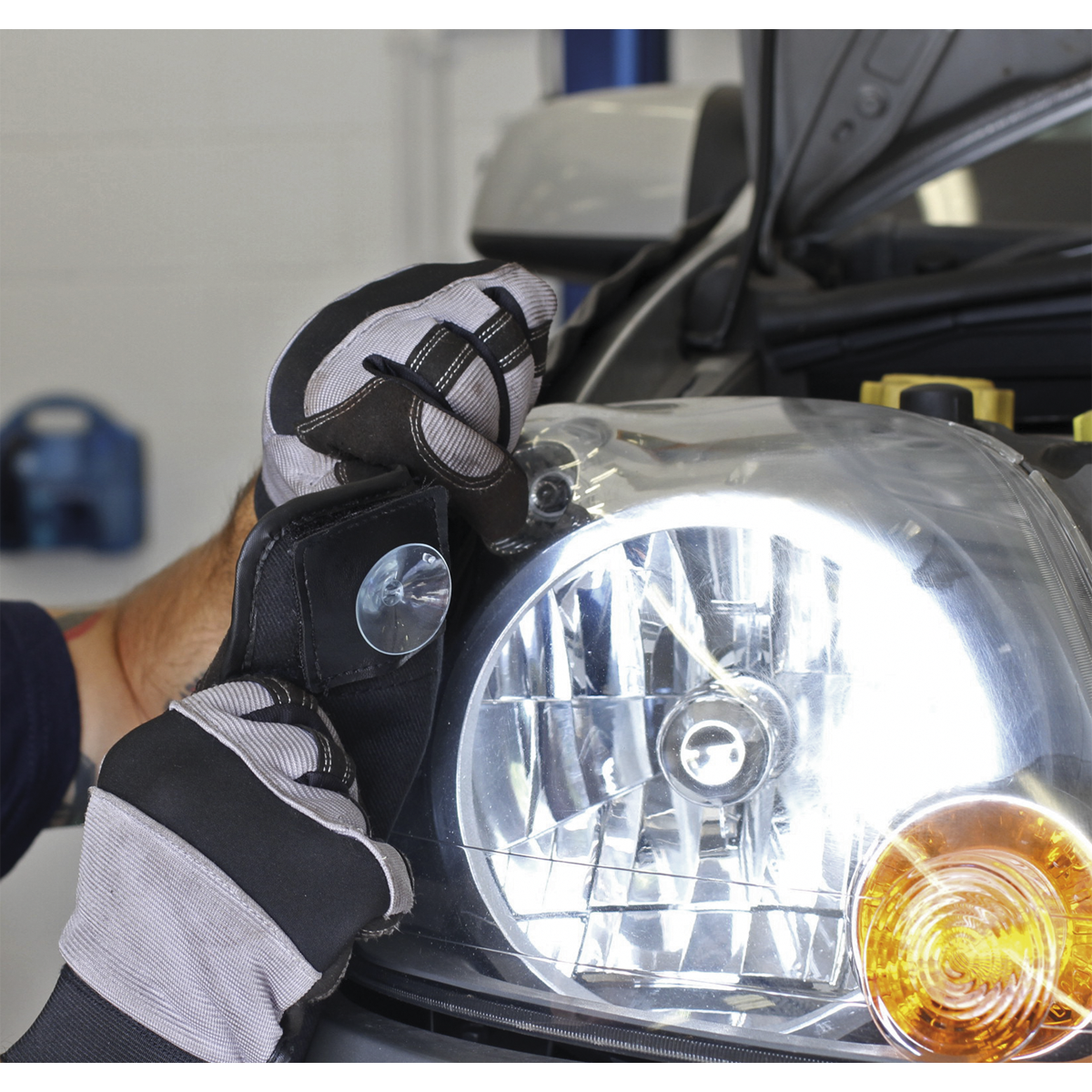 Sealey VS8503 Magnetic Workshop Wing Cover & Suction Grip