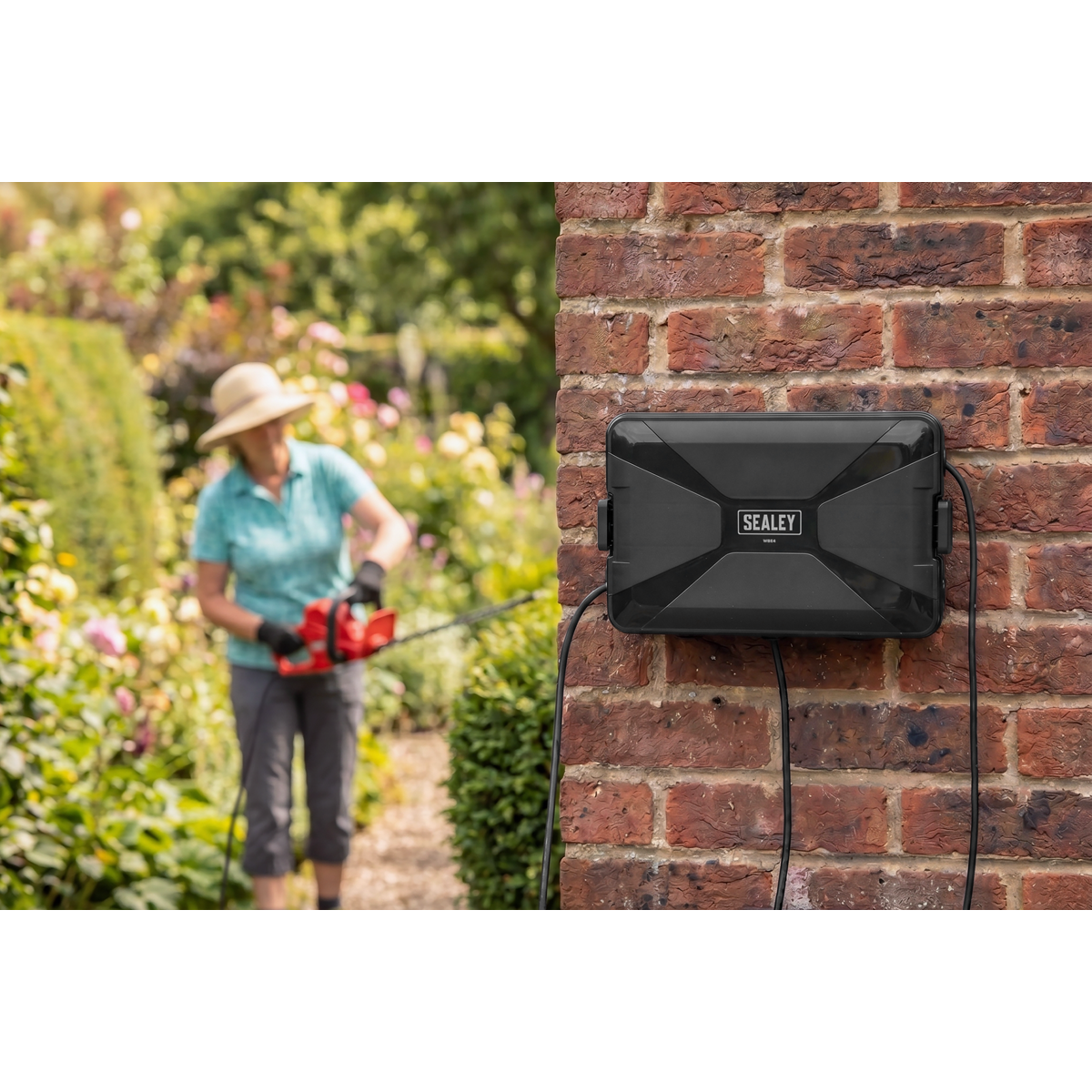 Sealey WBE4 Weatherproof Electrical Protection Box - Large