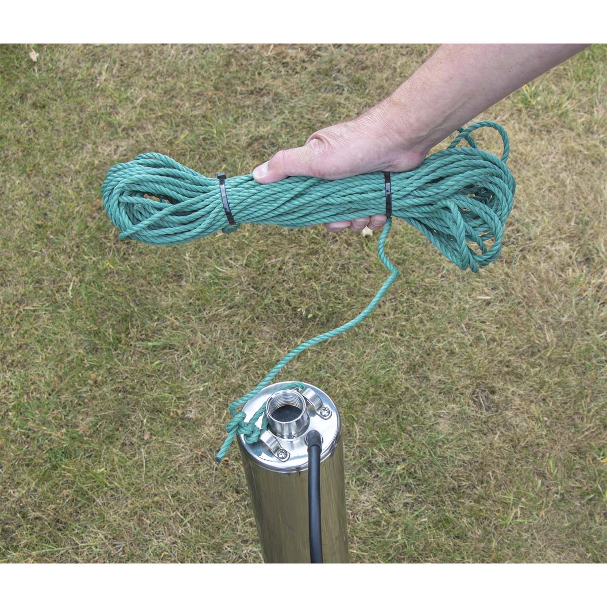 Sealey WPW9355 Borehole/Deep Well Pump 55m Head 8-Stage 230V
