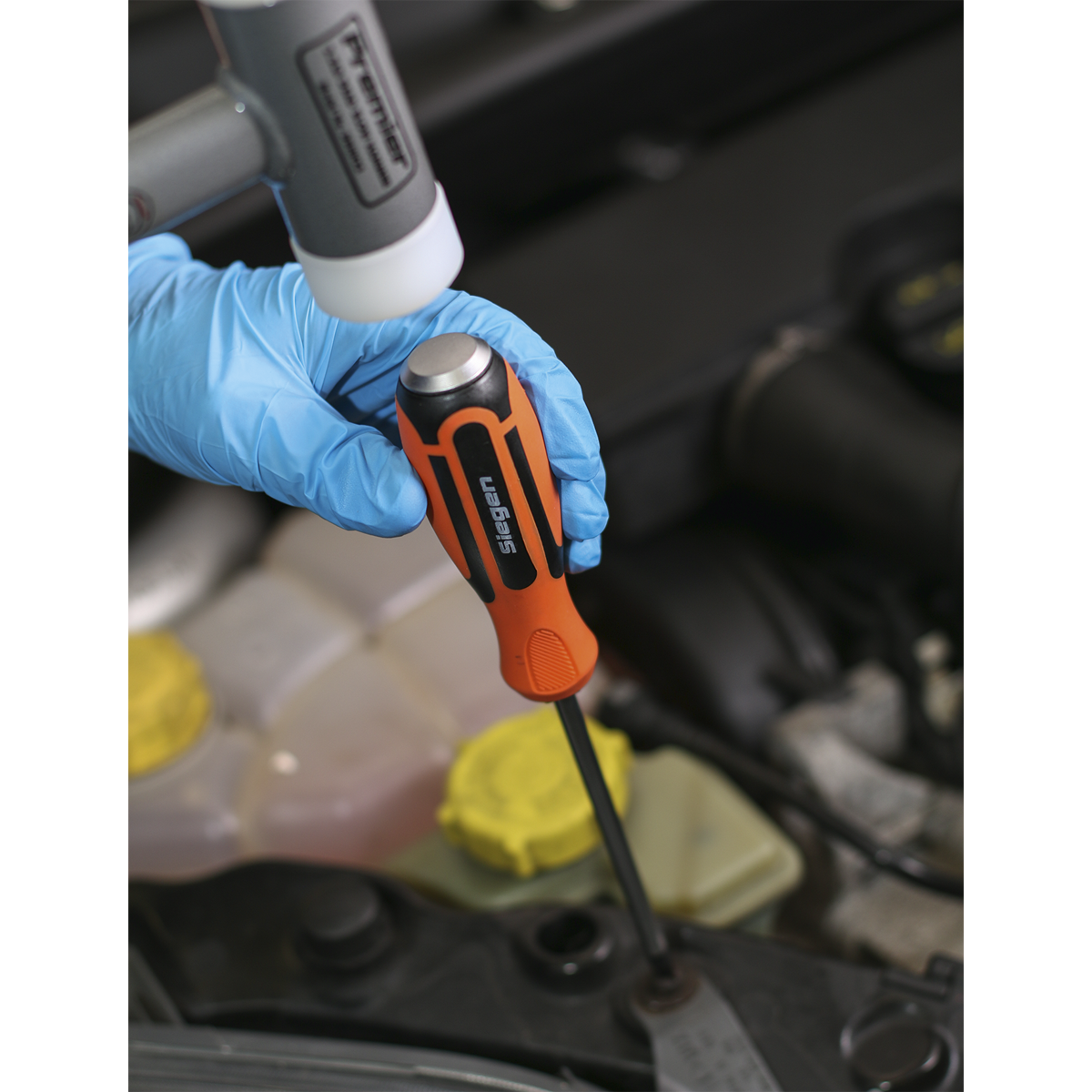 Siegen S01106 Siegen Hammer-Thru Screwdriver, Hex Key & Bit Set 44pc