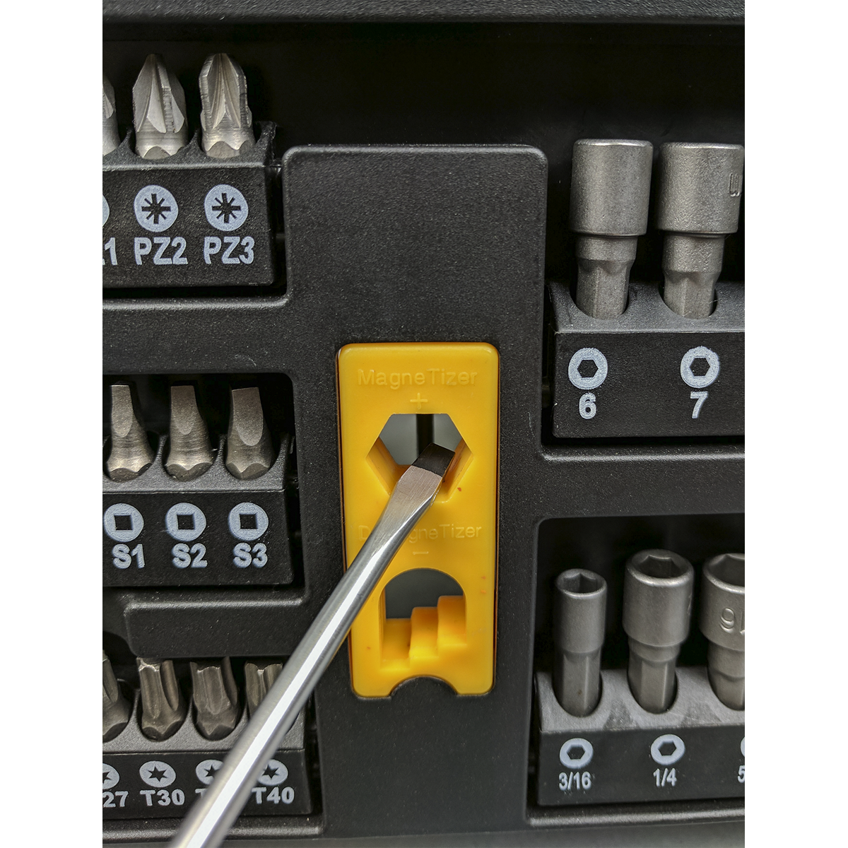 Siegen S01152 Siegen Screwdriver, Bit & Nut Driver Set 61pc