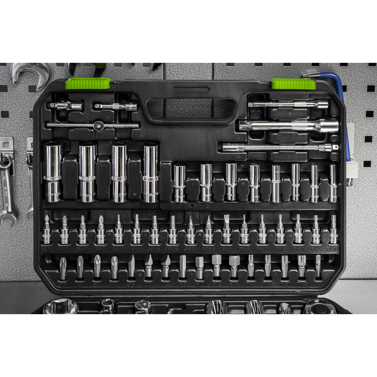 Siegen S01210 Siegen Socket Set 1/4" & 1/2"Sq Drive 94pc