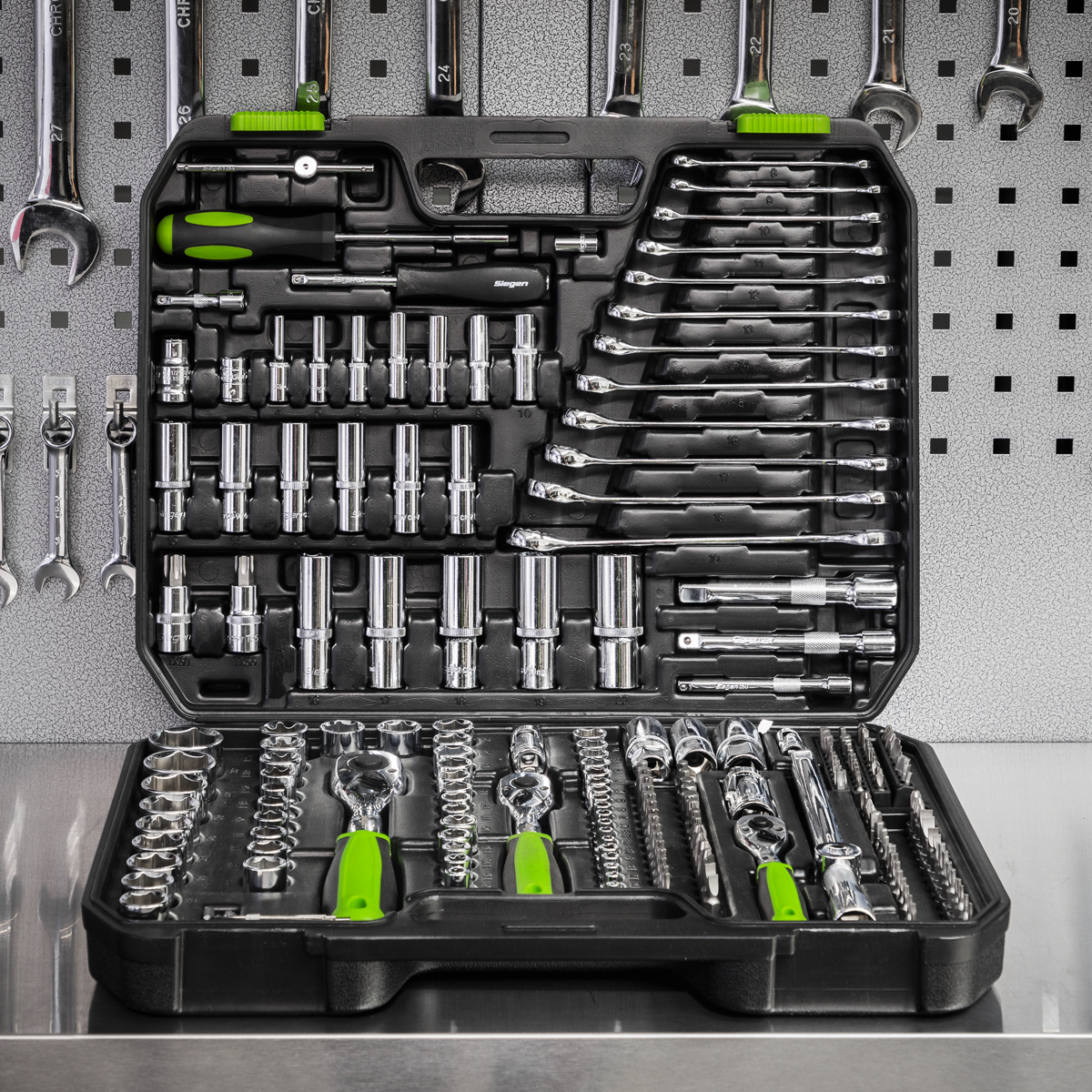 Siegen S01212 Siegen Socket Set 1/4", 3/8" & 1/2"Sq Drive 219pc
