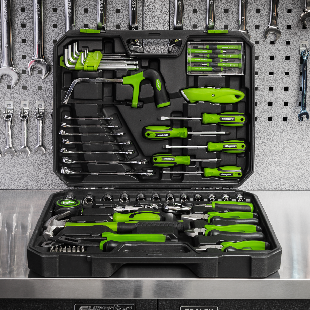 Siegen S01213 Siegen Tool Kit 84pc