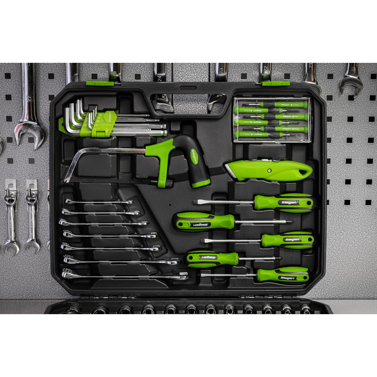 Siegen S01213 Siegen Tool Kit 84pc