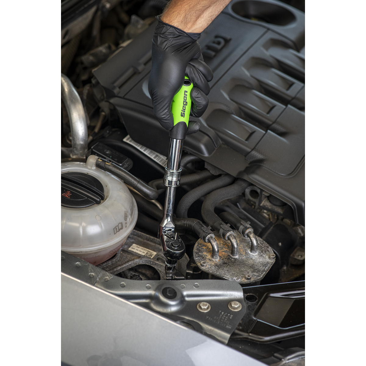 Siegen S01295 Siegen Extendable Flexi-Head Ratchet Wrench 3/8"Sq Drive