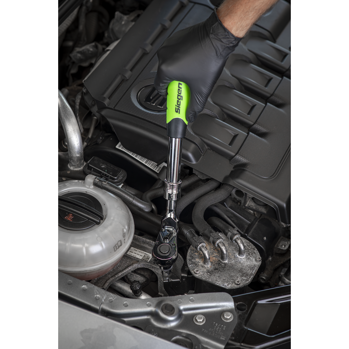 Siegen S01296 Siegen Extendable Flexi-Head Ratchet Wrench 1/2"Sq Drive