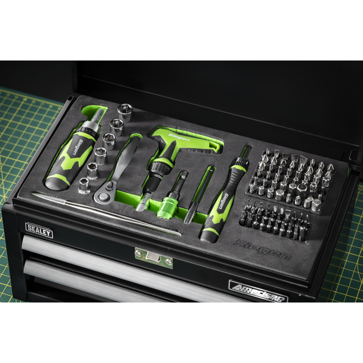 Siegen S01335 Siegen Mini Toolbox 2 Drawer with 111pc Tool Kit