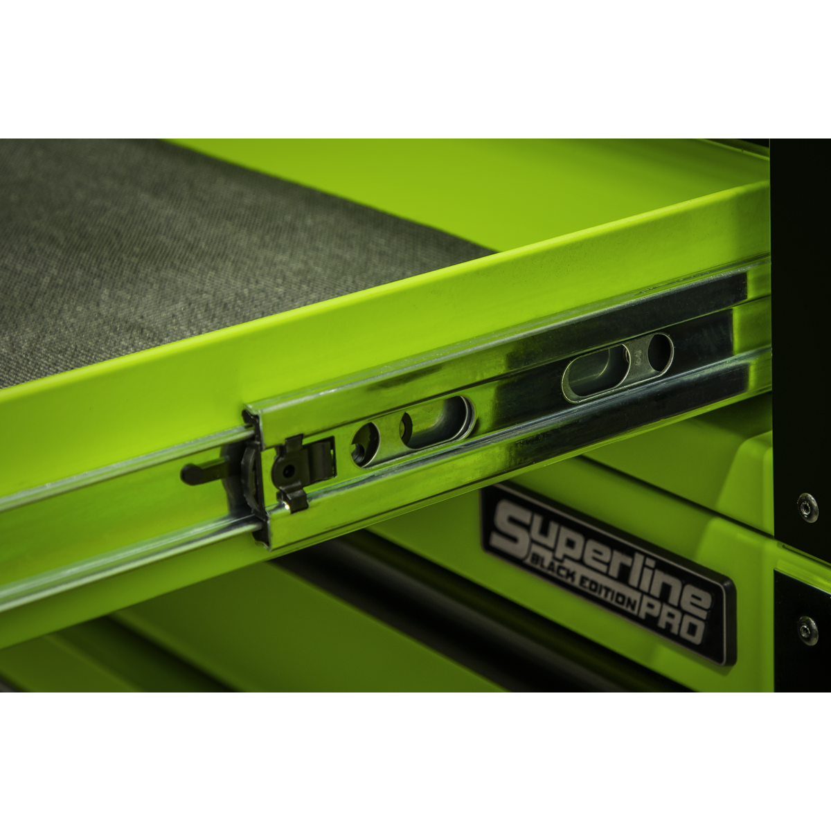 Superline Pro AP6115BE Superline PRO® Black Edition Mobile Trolley with Wooden Worktop 15 Drawer 1549mm