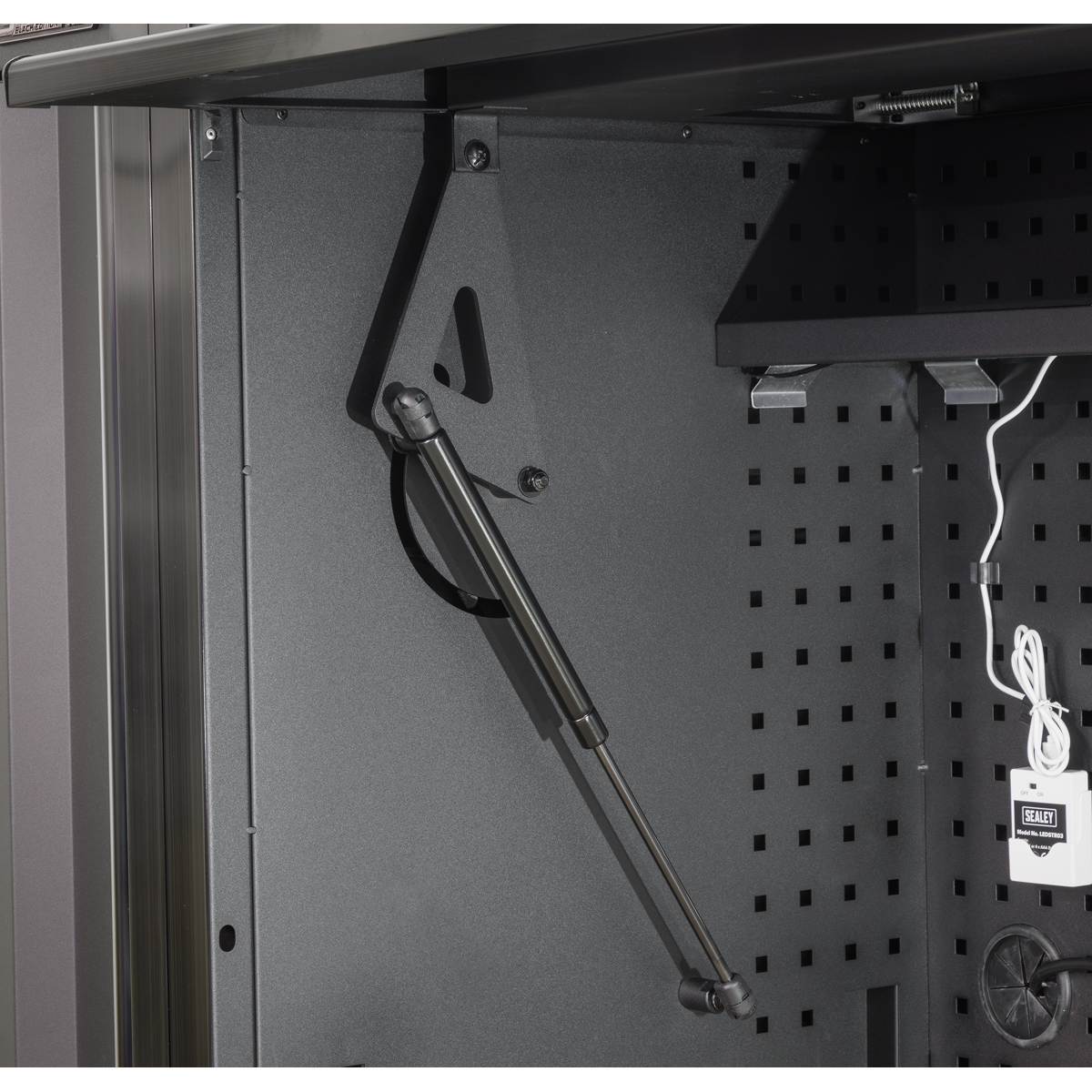 Superline Pro AP6203BE Superline PRO® Black Edition Top Hutch & 2 Drawer Riser 1549mm