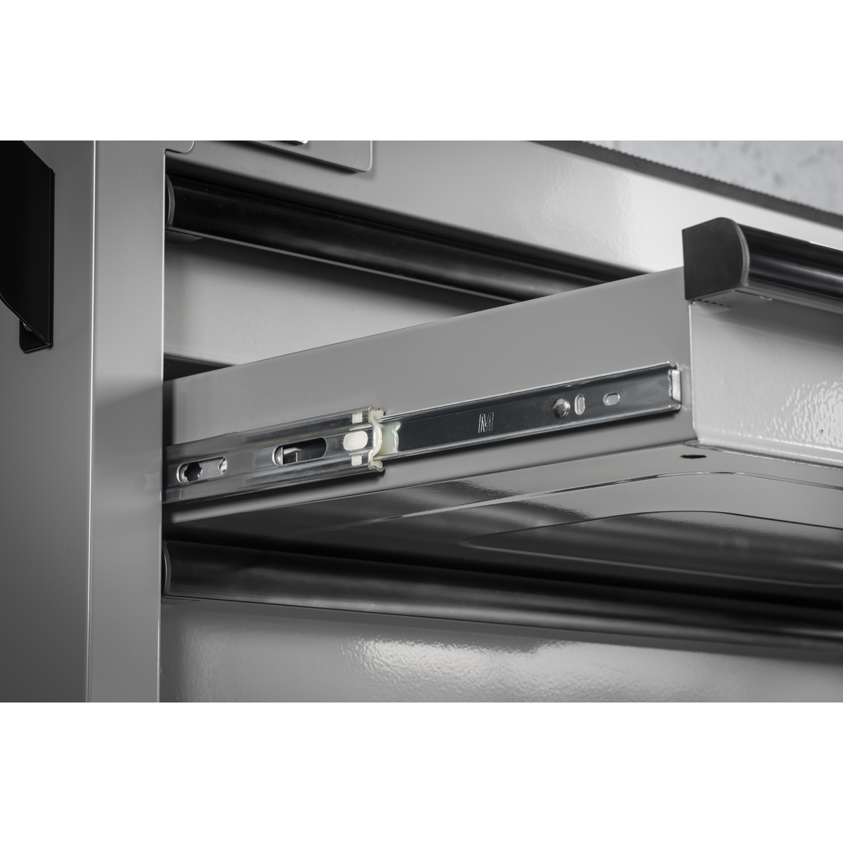 Superline Pro APMWS2 Superline PRO® Rollcab 6 Drawer with Vice Base - Grey/Black