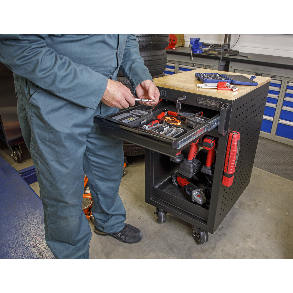 Superline Pro APPTR8 Superline PRO® 8 Power Tool Rack Trolley 450mm