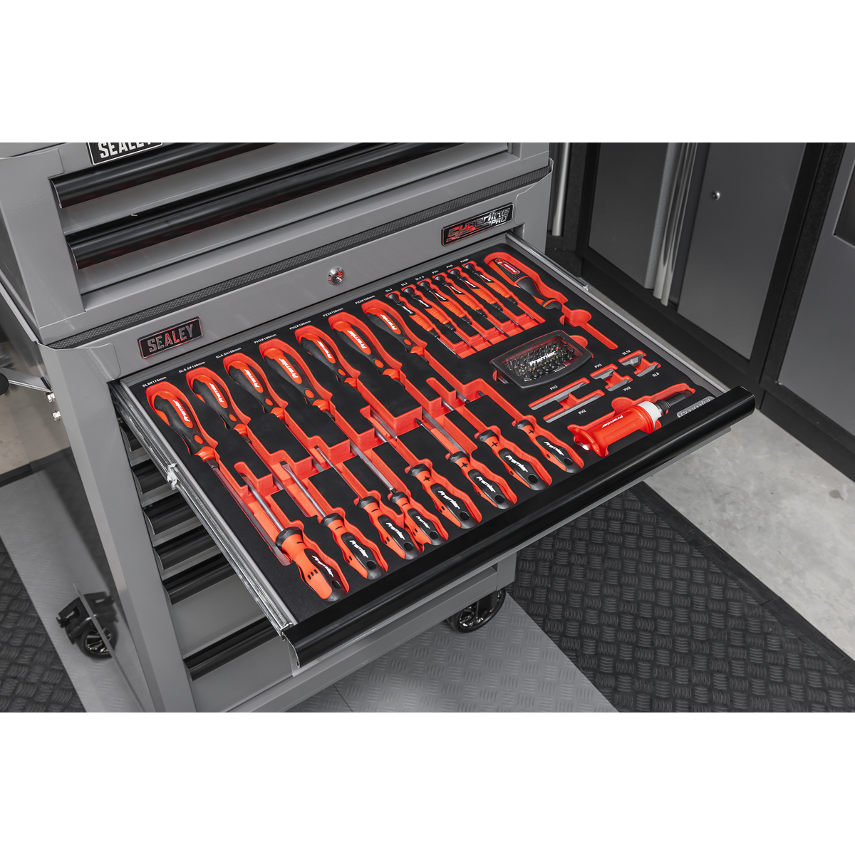 Superline Pro TBTPCOMBO6 Superline PRO® Tool Chest Combination 14 Drawer with 446pc Tool Kit - Grey