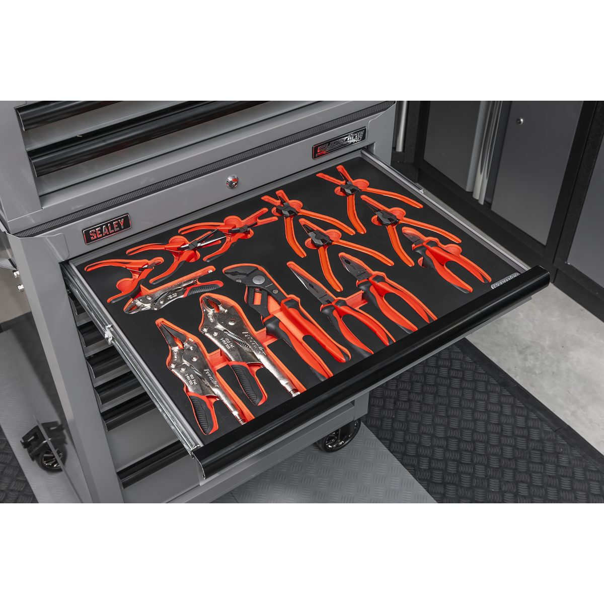 Superline Pro TBTPCOMBO6 Superline PRO® Tool Chest Combination 14 Drawer with 446pc Tool Kit - Grey