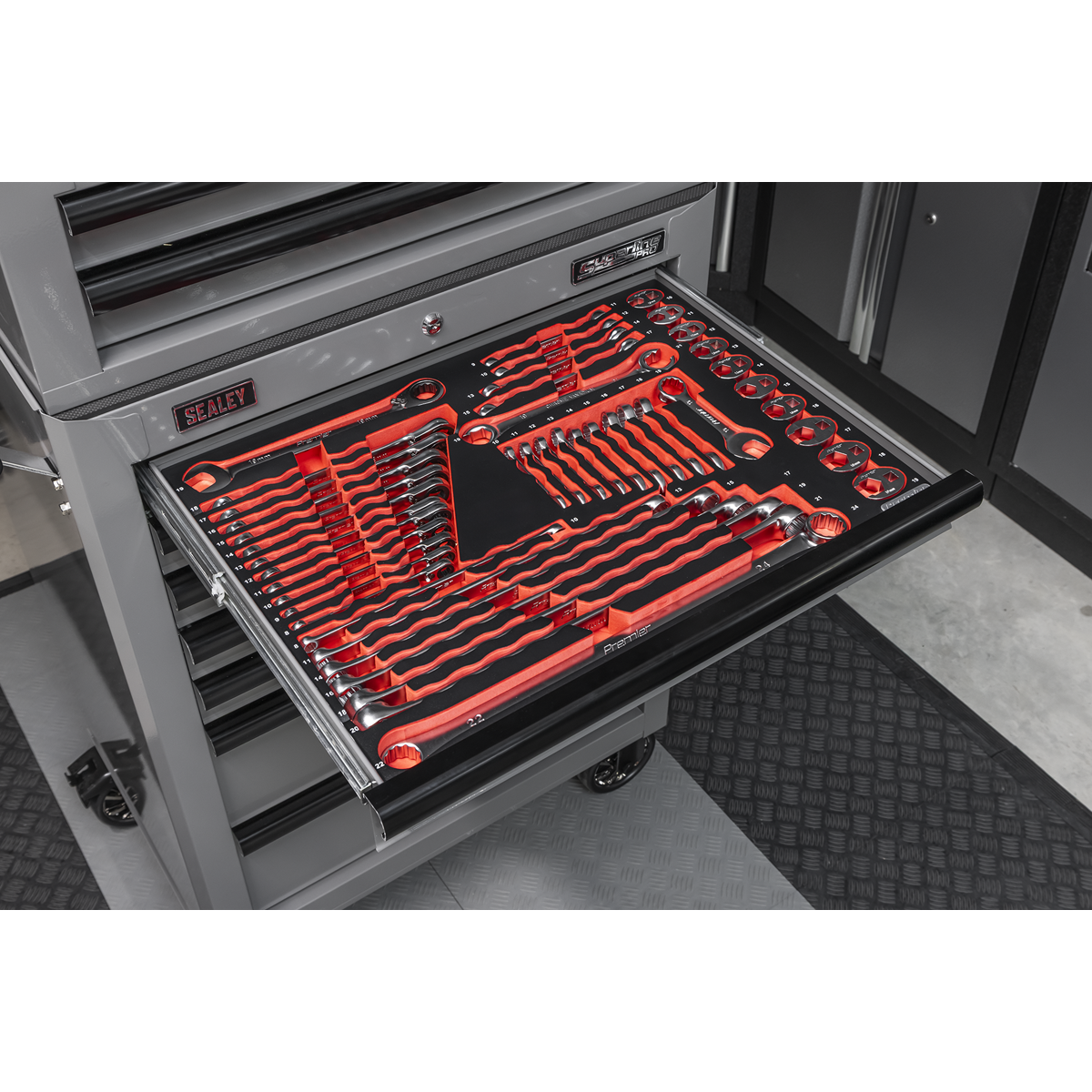 Superline Pro TBTPCOMBO6 Superline PRO® Tool Chest Combination 14 Drawer with 446pc Tool Kit - Grey